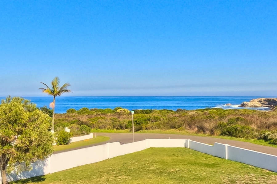 3 Bedroom Property for Sale in Eastcliff Western Cape